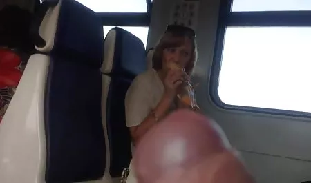 الأم والطفل افلام سكس مصري ساخن على الطريق السيارة
