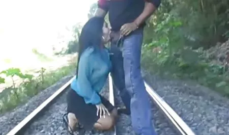 ناضجة سكس مترجم مصرى شقراء 013