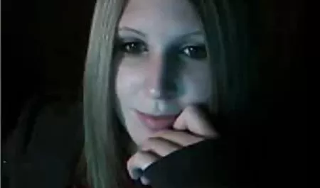 إيلينا افلام سكس مصري مشاهده الشباب فستان من الحرير